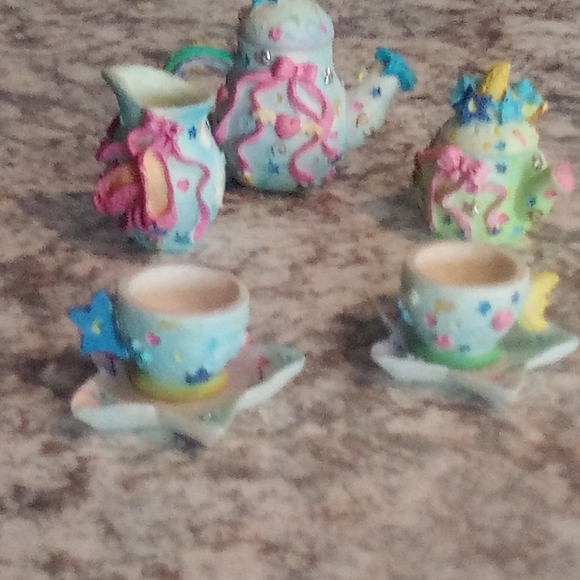 Mini 2 inch ceramic ballerina tea pot set with saucers, cups creamer pitcher - Picture 7 of 9